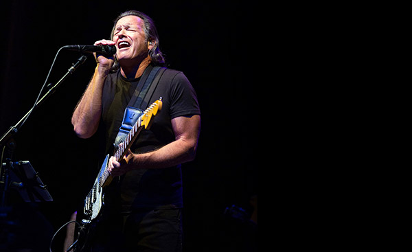 Tommy Castro & the Painkillers